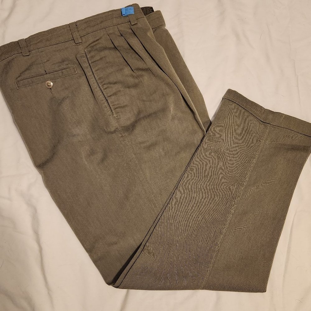 Savane Mens Pleated Cuffed Beige Dress Pants Microfiber (34 x 31)